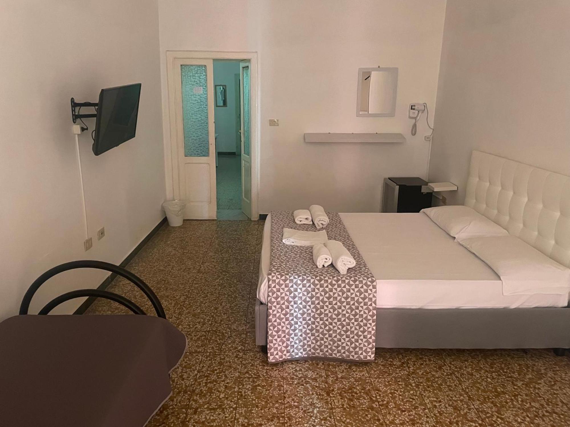 Dama Hostelbb Napoli Ngoại thất bức ảnh